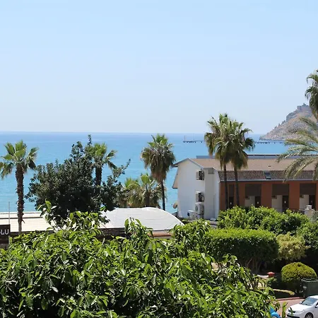 Deniz Apart אלאניה