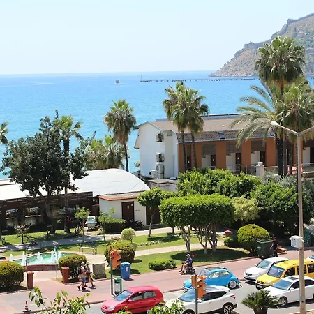 Appart hôtel Deniz Apart 2*