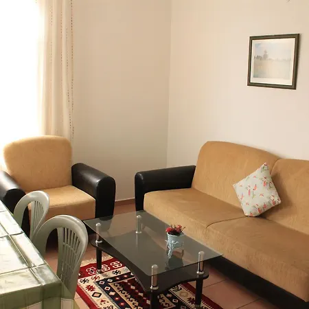 Apartmanhotel Deniz Apart 2*