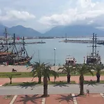 Deniz Apart Ξενοδοχείο με διαμερίσματα Αλάνια