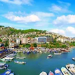 Ξενοδοχείο με διαμερίσματα Deniz Apart 2*